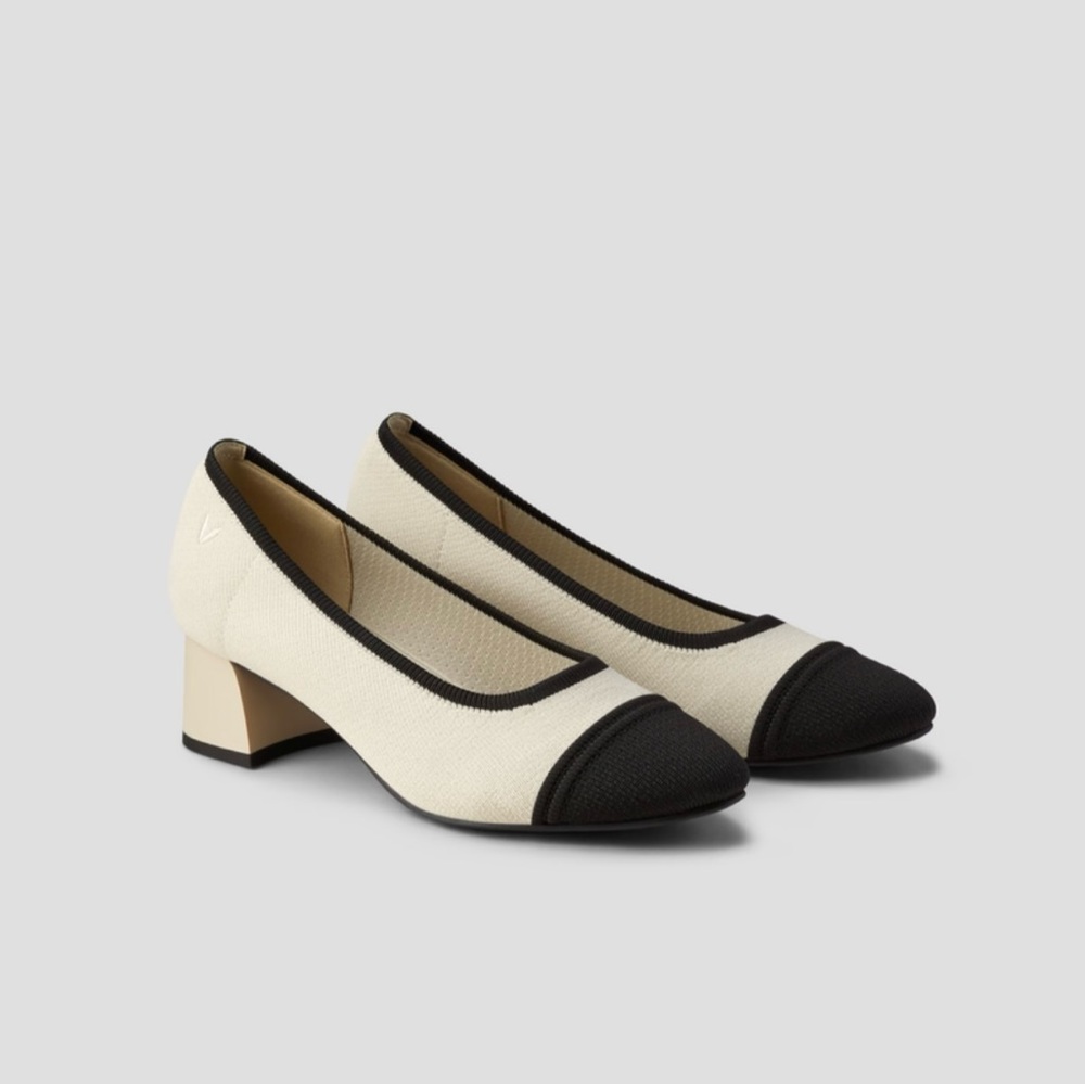 Vivaia Round Toe Chunky Heel, Cream and Black, size 7.5